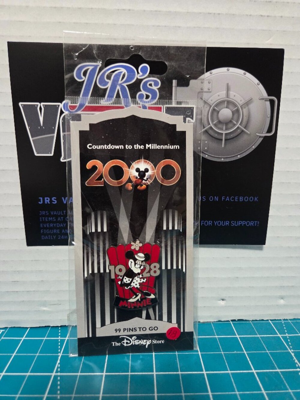 Disney DS Countdown to the Millennium Series Minnie Mouse Enamel Pin